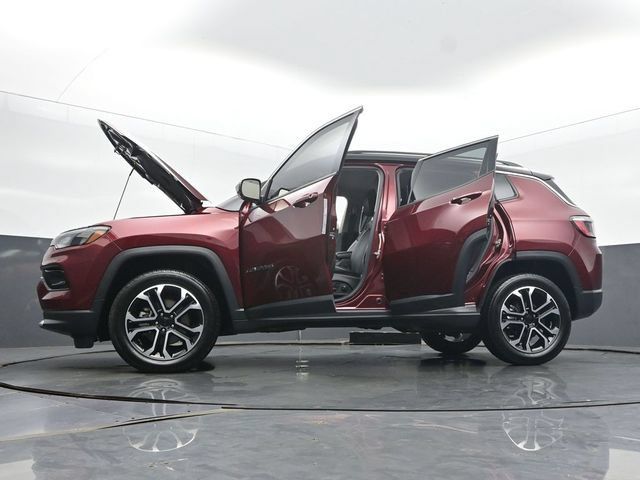 Used 2022 Jeep Compass Limited AWD/4WD image 64