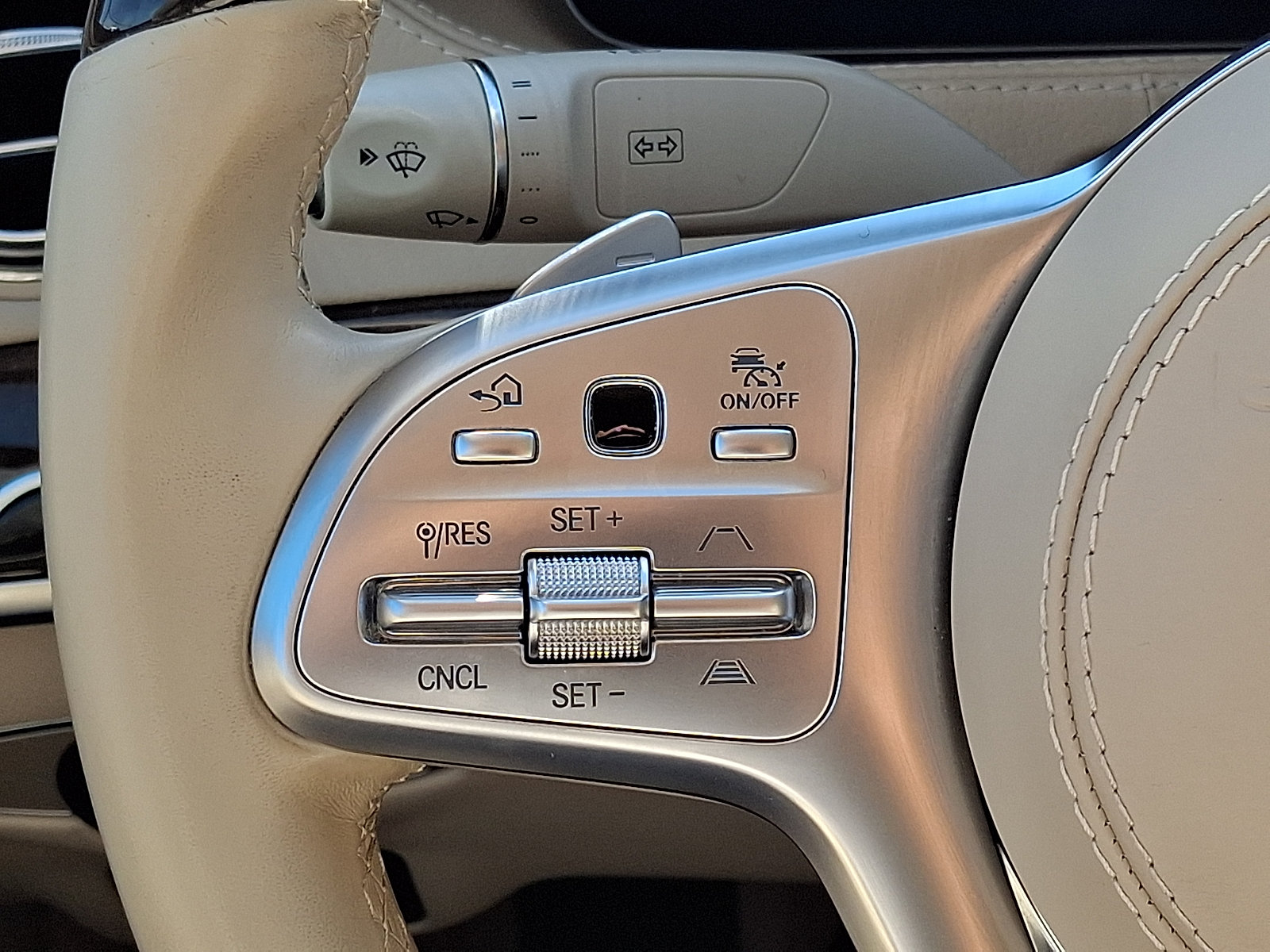 Used 2019 Mercedes-Benz S 560 4MATIC Sedan image 23