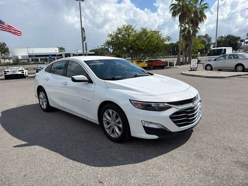 Used 2025 Chevrolet Malibu LT FWD image 3