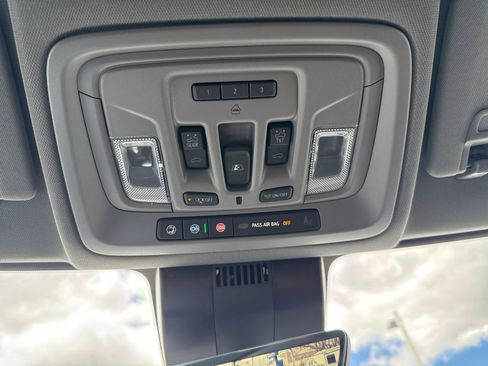 New 2026 GMC Sierra 1500 Denali w/ Denali Reserve Package AWD/4WD image 23