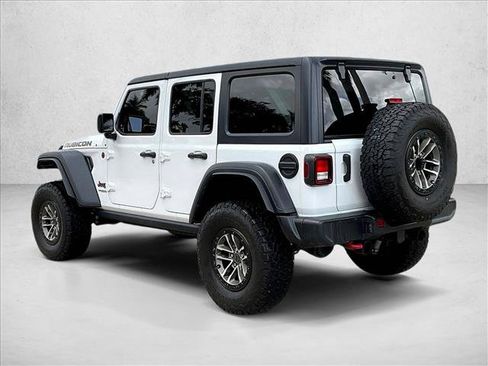 Used 2021 Jeep Wrangler Unlimited Rubicon w/ Cold Weather Group AWD/4WD image 11