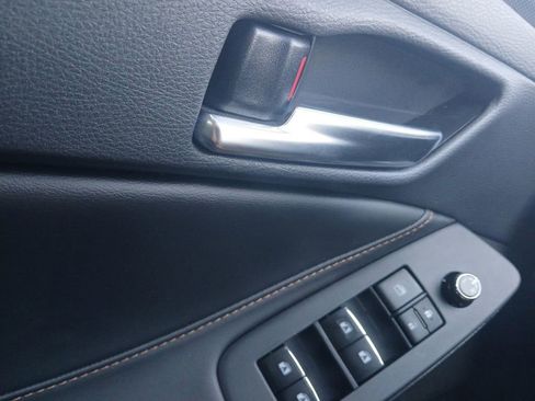 Used 2021 Toyota Avalon XSE FWD image 8