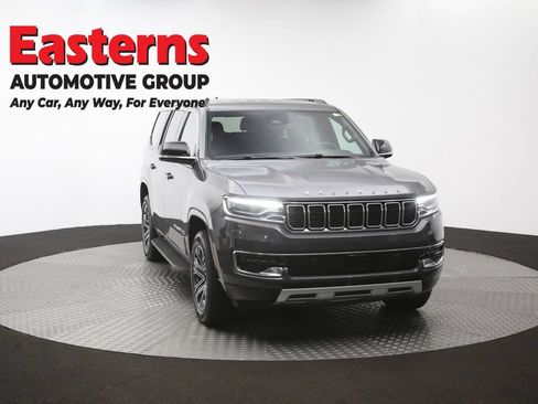 Used 2024 Jeep Wagoneer Series II AWD/4WD image 54