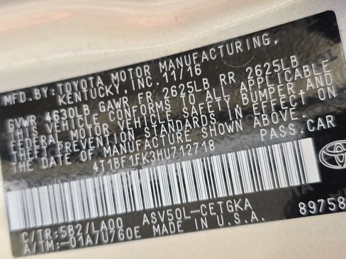 Used 2017 Toyota Camry XLE w/ Moonroof Package image 37