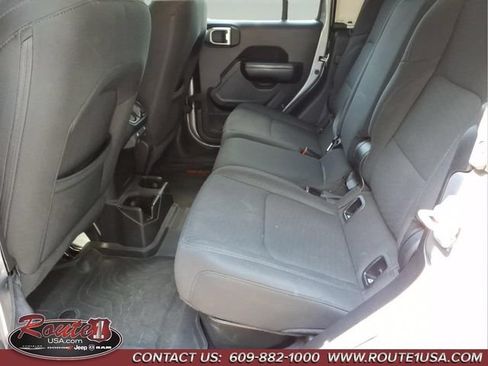 Used 2020 Jeep Gladiator Sport w/ Quick Order Package 24S AWD/4WD image 13