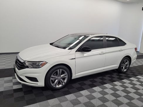 Used 2019 Volkswagen Jetta R-Line FWD image 2