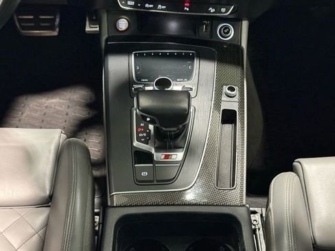 Used 2018 Audi SQ5 Prestige w/ Prestige Package image 21