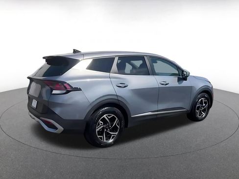 Used 2025 Kia Sportage LX FWD image 13