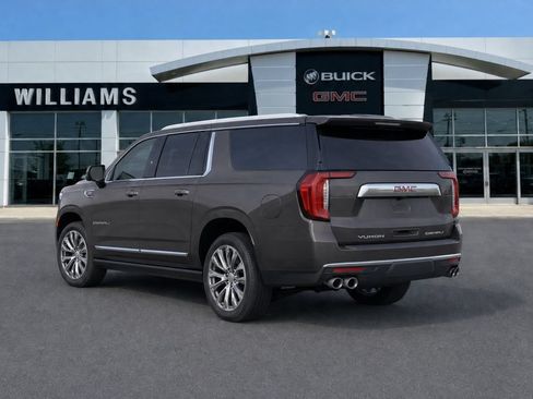 Used 2021 GMC Yukon XL Denali w/ Denali Premium Package AWD/4WD image 5