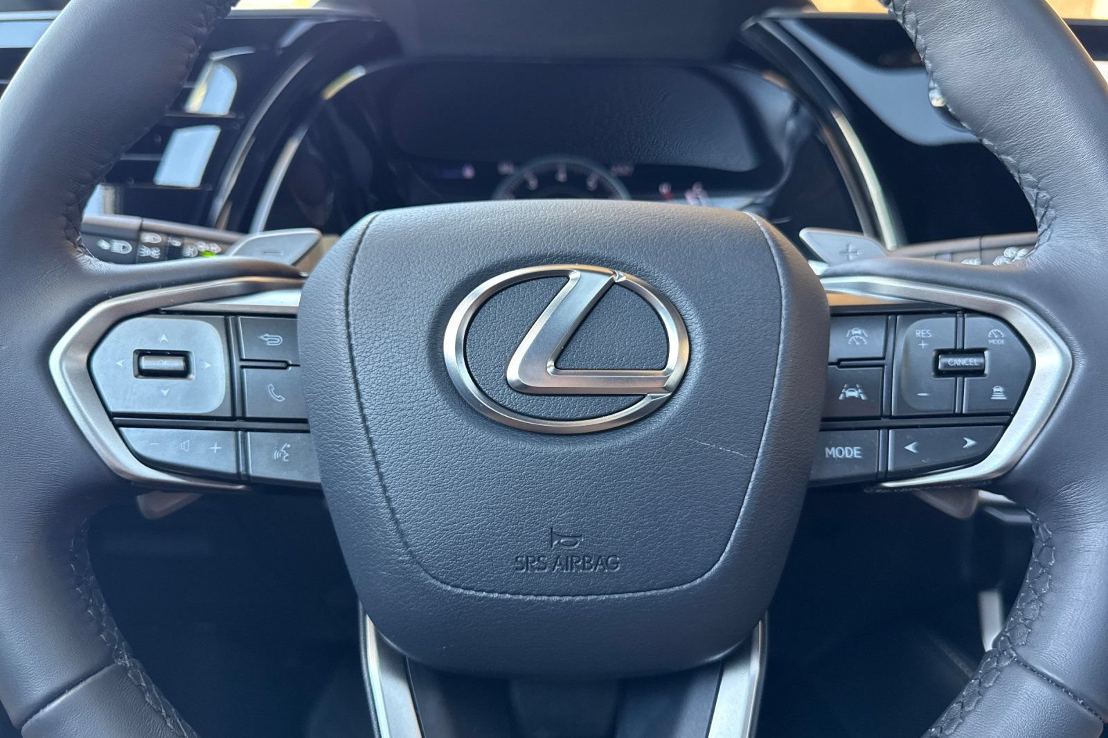 Used 2024 Lexus RX 350 FWD w/ Technology Package image 27