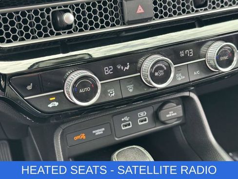 Used 2023 Honda Civic Touring image 5