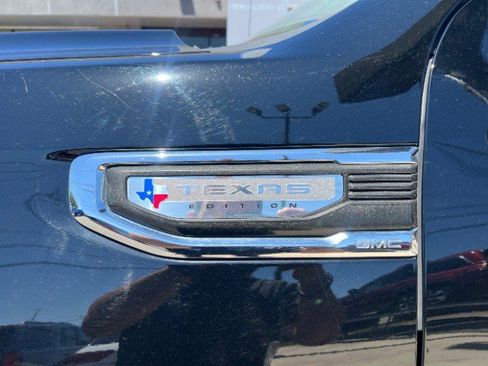 Used 2021 GMC Sierra 1500 SLT AWD/4WD image 10