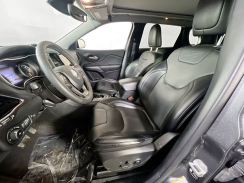 Used 2022 Jeep Cherokee Limited image 20