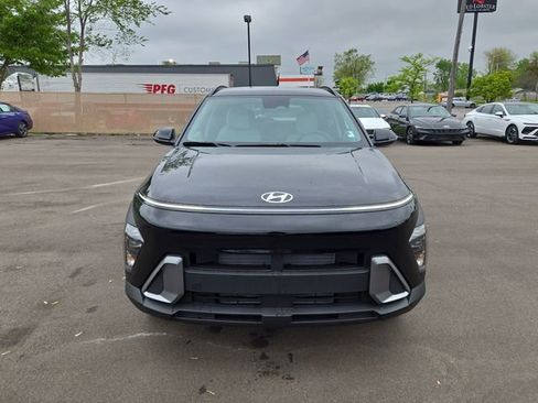 New 2025 Hyundai Kona SEL image 3
