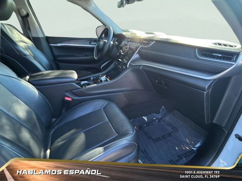 Used 2022 Jeep Grand Cherokee Limited w/ Luxury Tech Group II image 34