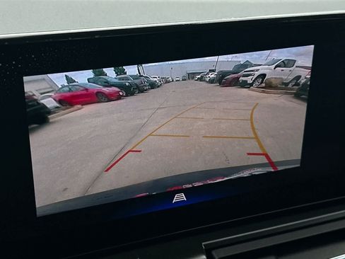 Used 2025 Chevrolet TrailBlazer LS FWD image 21