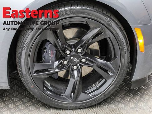 Used 2021 Chevrolet Camaro LT image 27