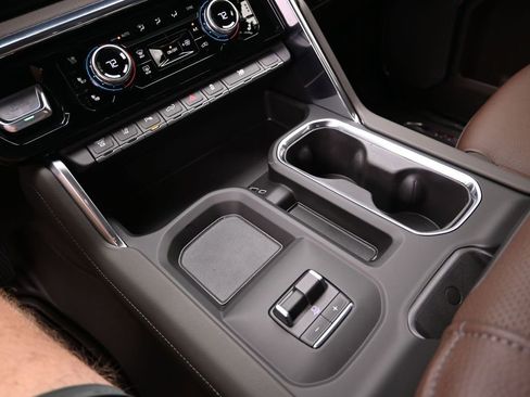 New 2026 GMC Sierra 3500 Denali w/ Technology Package AWD/4WD image 19