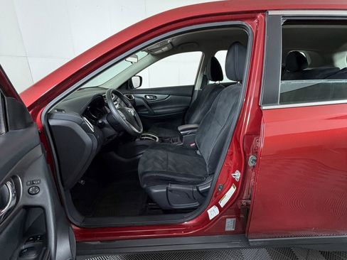 Used 2016 Nissan Rogue S image 9