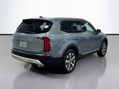 Certified 2022 Kia Telluride EX w/ EX Premium Package FWD image 7
