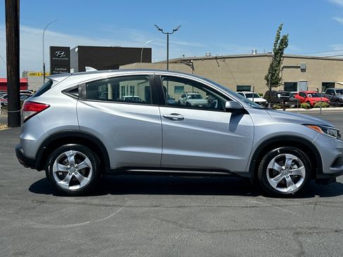 Used 2020 Honda HR-V LX image 3