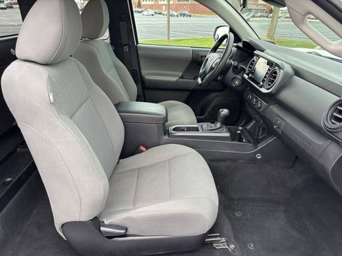 Used 2020 Toyota Tacoma SR image 17