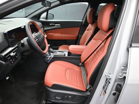 New 2026 Kia Sportage SX FWD image 19