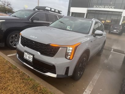Certified 2025 Kia Sorento S w/ Panoramic Sunroof Package
