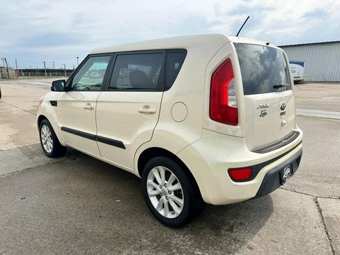 Used 2013 Kia Soul + w/ Audio Pkg FWD image 6