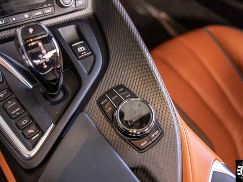 Used 2019 BMW i8 Roadster image 31