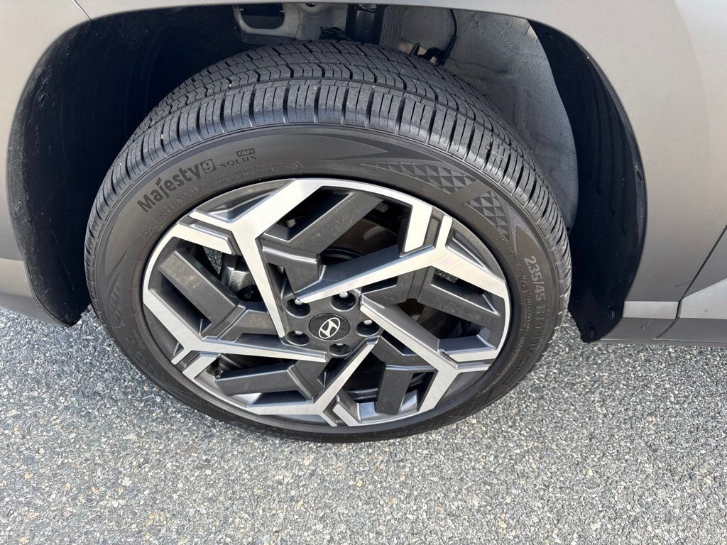 Used 2026 Hyundai Kona SEL Premium AWD/4WD image 9