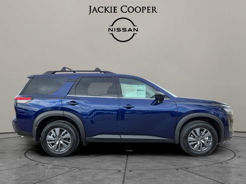 New 2026 Nissan Pathfinder SV image 6