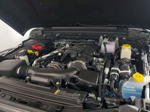 New 2025 Jeep Gladiator Sport image 10