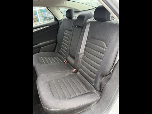 Used 2013 Ford Fusion SE FWD image 13