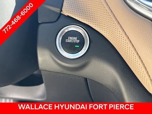Used 2023 Chevrolet Equinox Premier FWD image 25