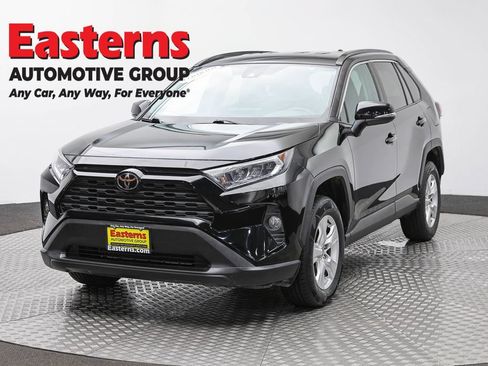 Used 2021 Toyota RAV4 XLE AWD/4WD image 1