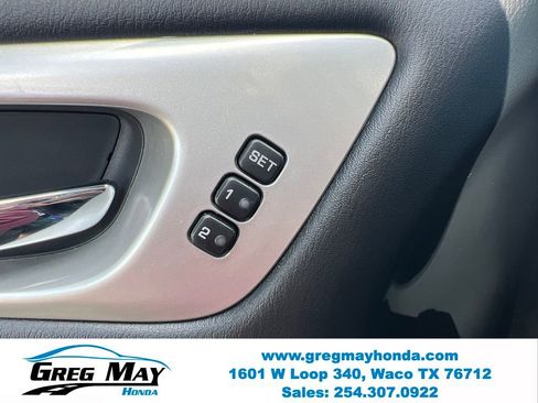 Used 2019 Nissan Pathfinder SL FWD image 28
