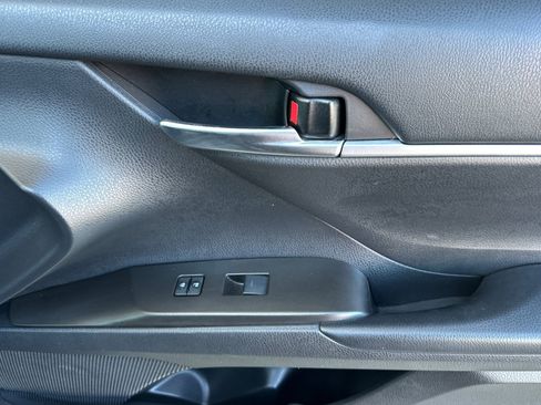 Used 2023 Toyota Camry LE image 21