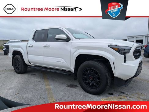 Used 2024 Toyota Tacoma SR5 RWD image 1