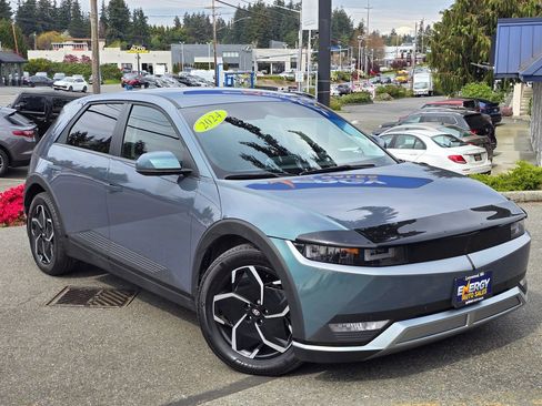 Used 2024 Hyundai Ioniq 5 SEL AWD/4WD image 2