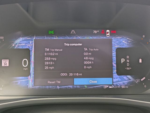 Certified 2023 Volvo XC40 B5 Ultimate AWD/4WD image 17
