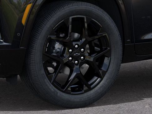 New 2026 Chevrolet Traverse RS w/ LPO, Floor Liner Package AWD/4WD image 14