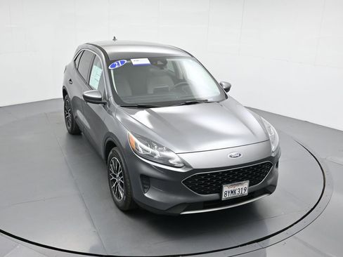 Used 2021 Ford Escape SE image 40