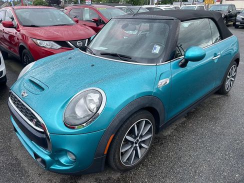 Used 2017 MINI Cooper S FWD image 1