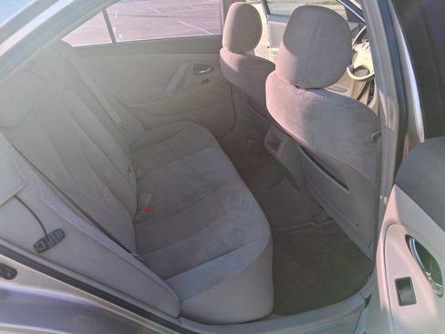 Used 2009 Toyota Camry LE image 14