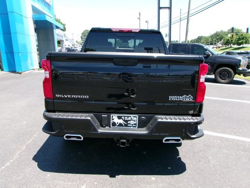 New 2026 Chevrolet Silverado 1500 High Country w/ High Country Premium Package AWD/4WD image 4