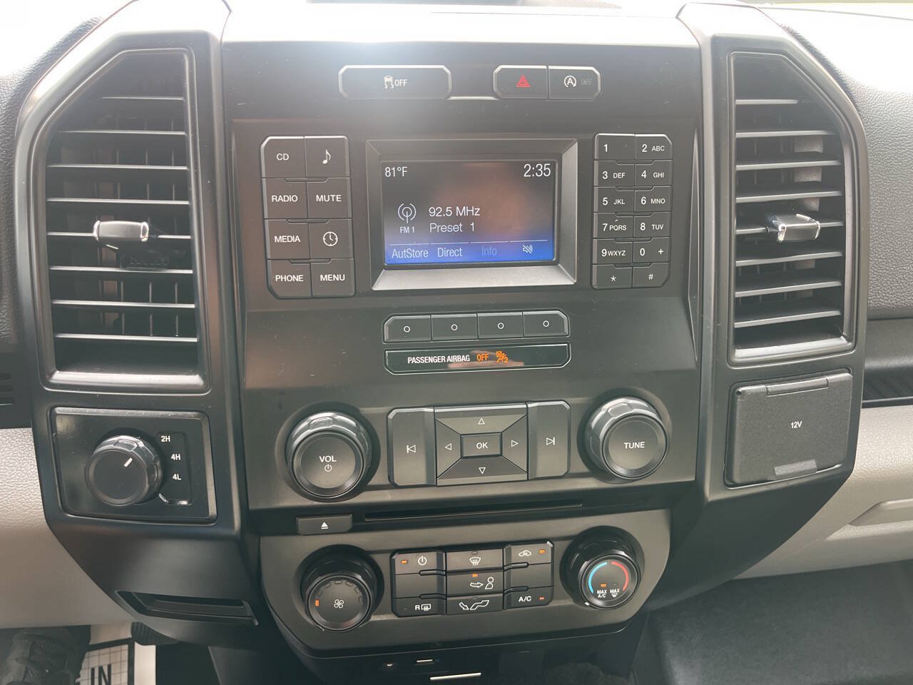 Used 2015 Ford F150 XL w/ Equipment Group 101A Mid AWD/4WD image 28