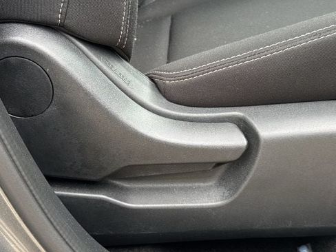 Used 2024 Nissan Rogue S AWD/4WD image 28
