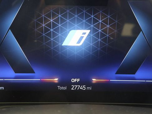 Used 2023 BMW i4 eDrive40 w/ Premium Package RWD image 17