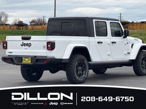 New 2026 Jeep Gladiator Sport AWD/4WD image 3